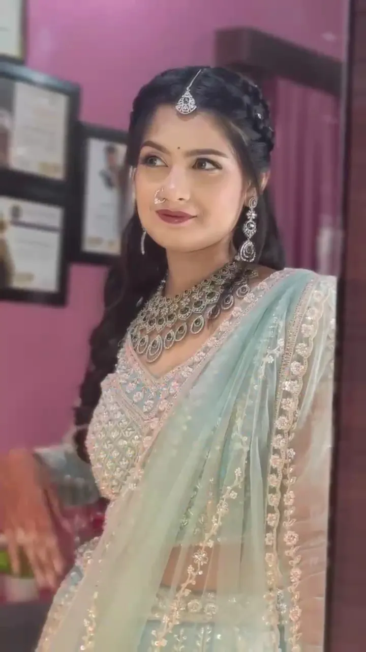 Party & Family Makeup in Mhow